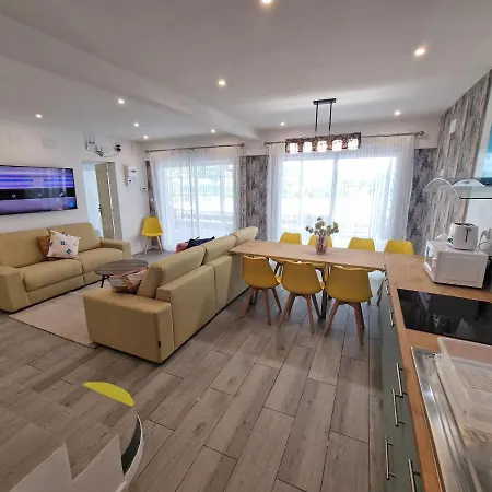 Casa Neptuno 10 Personas Solarium Patio Privado Con Bbq, Y Aire Acondicionado * Empuriabrava