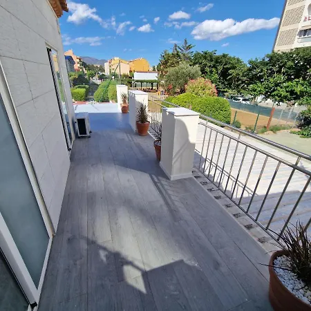 Casa Neptuno 10 Personas Solarium Patio Privado Con Bbq, Y Aire Acondicionado Holiday home Empuriabrava
