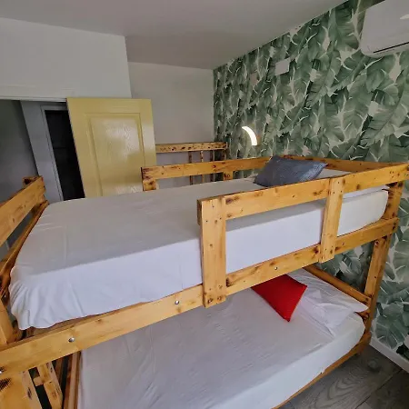 Сasa de vacaciones Casa Neptuno 10 Personas Solarium Patio Privado Con Bbq, Y Aire Acondicionado *